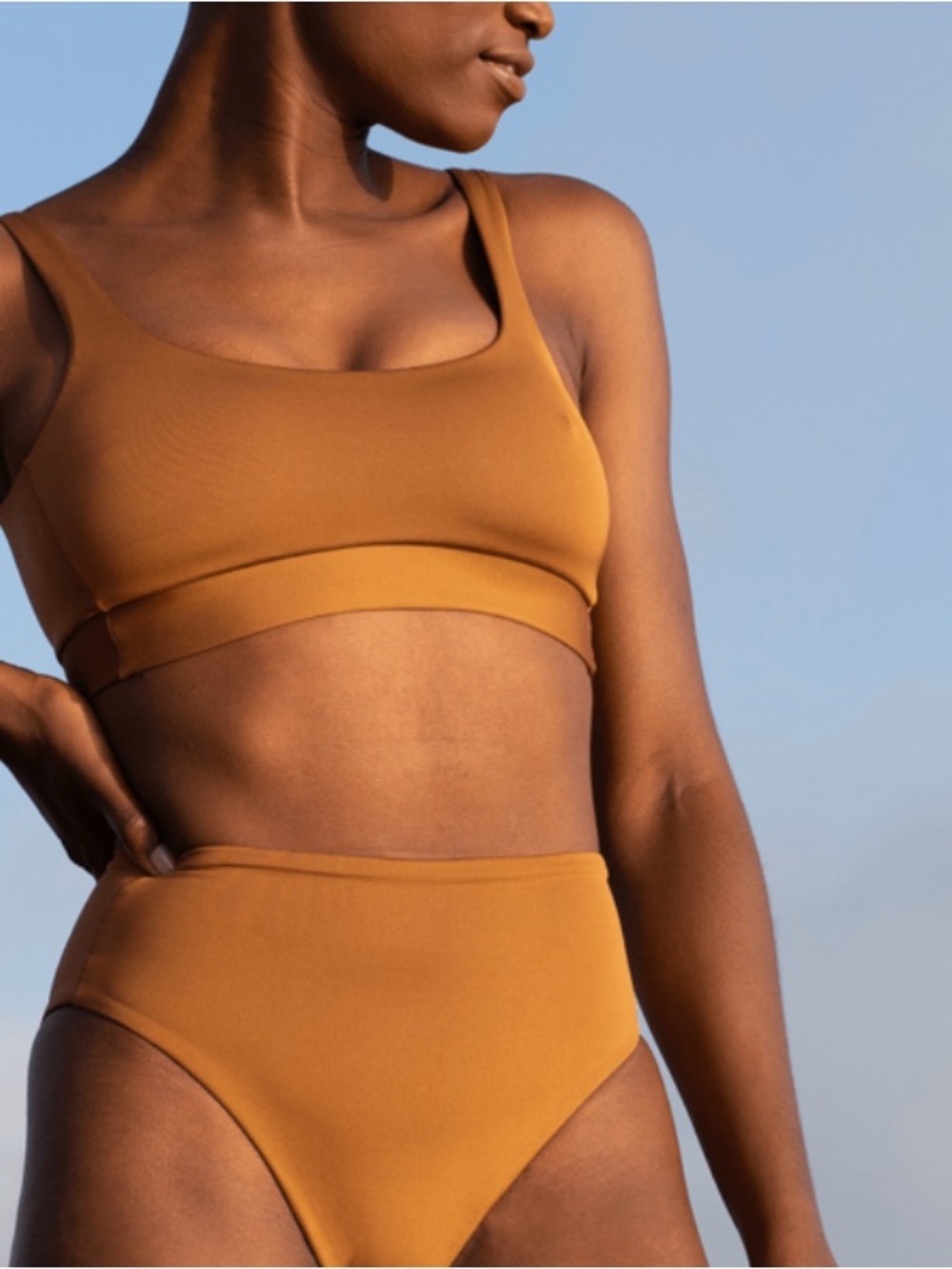 Left On Friday Double Scoop Bikini Top M in Tan Lines Surf Swim Beach Resort
